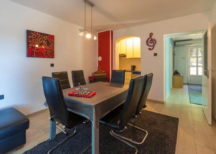 Апартаменты In 41382 Драмаль