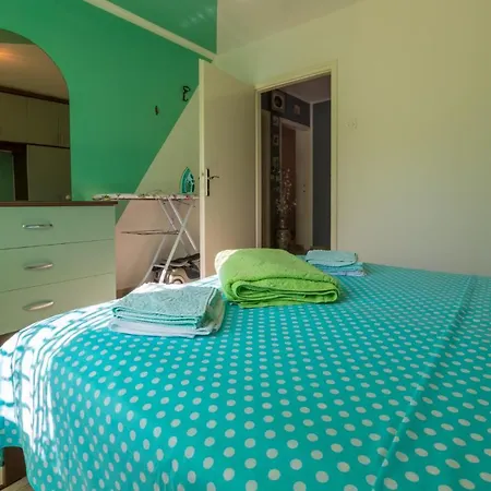 In 41382 * דראמליי