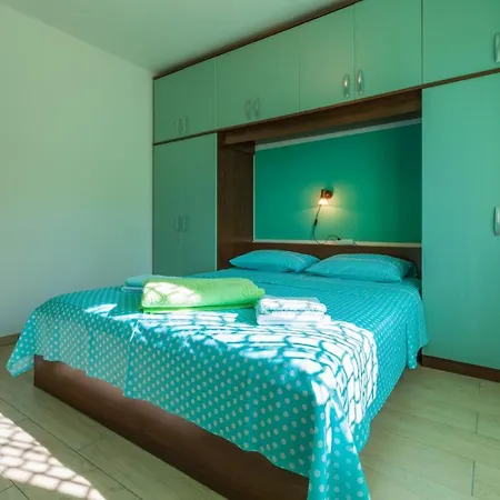 Apartamento In 41382